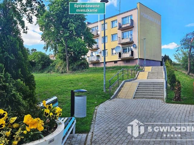 Dwupokojowe mieszkanie z balkonem i piwnicą w Barwicach