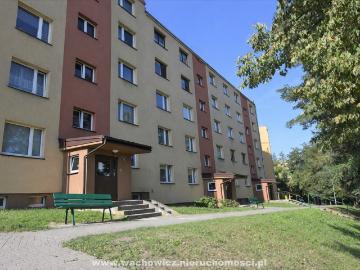 Dwupokojowe mieszkanie z balkonem i piwnicą w Miechowie