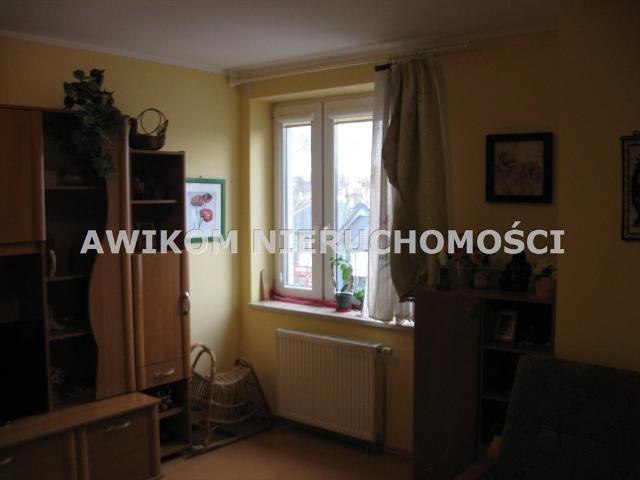 Do sprzedania 2 pokojowe mieszkanie z balkonem w centrum Piaseczna