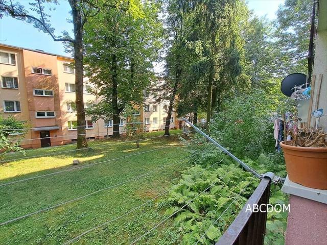 Dwupokojowe mieszkanie z balkonem w Krakowie polecam!