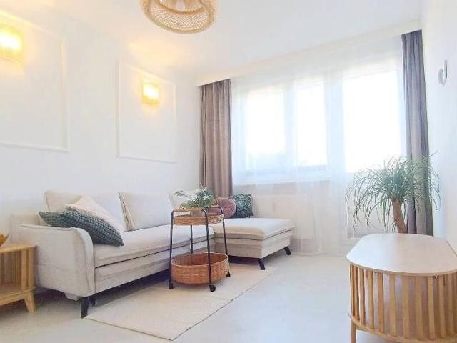 Sprzedam mieszkanie 35 m² z ogrodem w sercu Żabianki