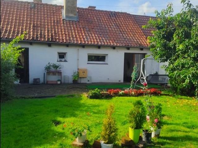 Dwupokojowe mieszkanie z ogrodem i tarasem w Zielonej Górce