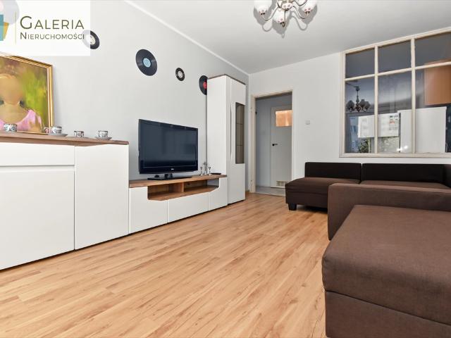 Dwupokojowe mieszkanie 38,3 m2 z balkonem blisko centrum