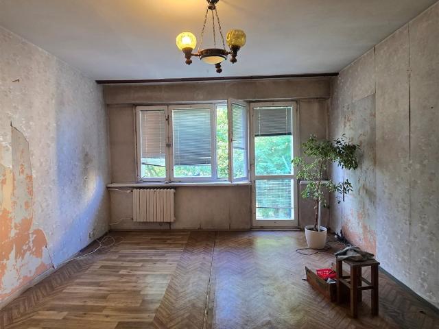 Dwupokojowe mieszkanie 48m2 z balkonem, do remontu