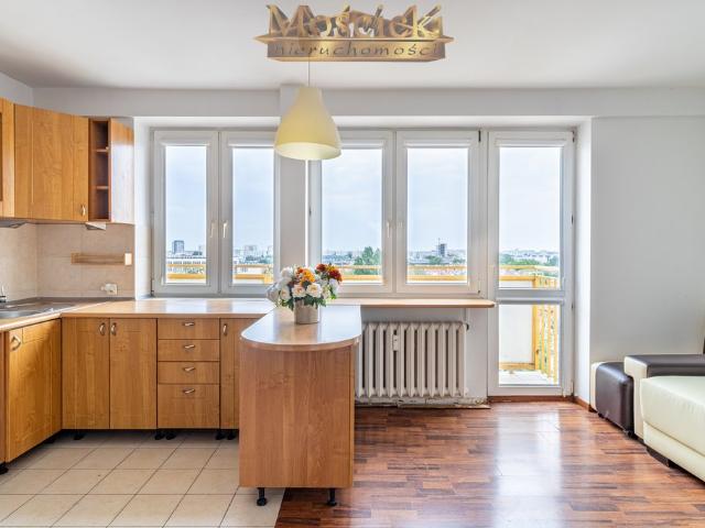 Dwupokojowe mieszkanie 43,5 m² z panoramicznym widokiem na Warszawę