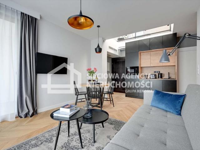 Dwupoziomowe 4 pokojowe mieszkanie 65 m² w Sopocie