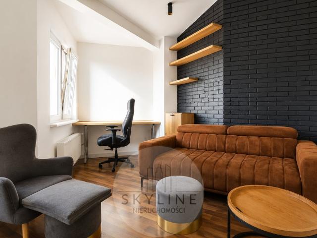 Na sprzedaż dwupoziomowe 62 m² z tarasem w Warszawie