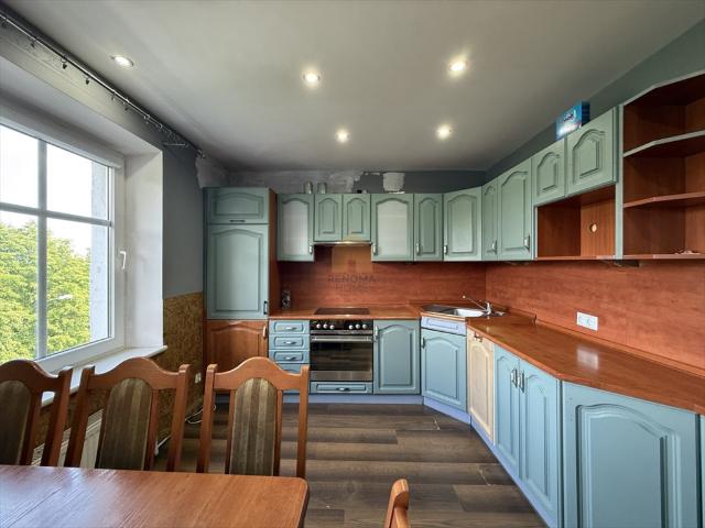 Dwupoziomowe 64,7 m² w Świebodzicach polecam