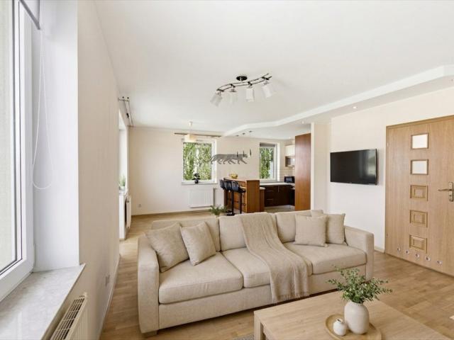Dwupoziomowe 70 m² z 2 łazienkami i balkonem polecam