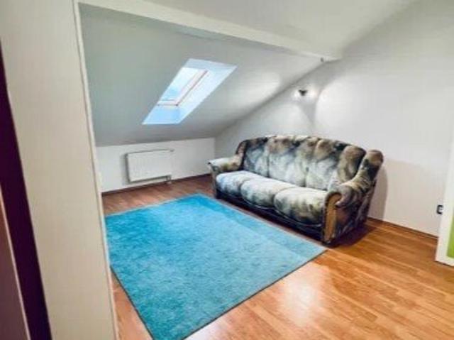 Dwupoziomowe 70 m² mieszkanie z balkonem i miejscem postojowym