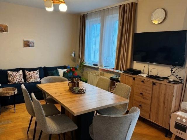 Dwupoziomowe 75 m² garaż, komórka, balkon w Piasecznie