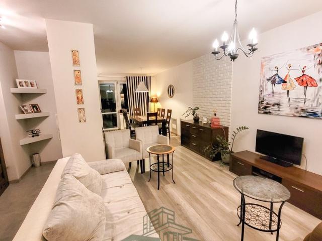 Na sprzedaż dwupoziomowe 96 m² z balkonem w spokojnej okolicy