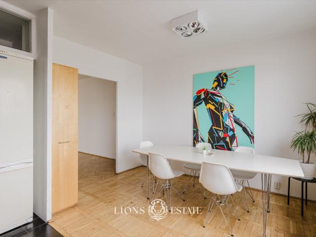 Na wynajem przestronne dwupoziomowe biuro 104 m² z balkonami