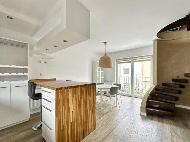 Dwupoziomowe mieszkanie 68 m² z tarasem i miejscem polecam