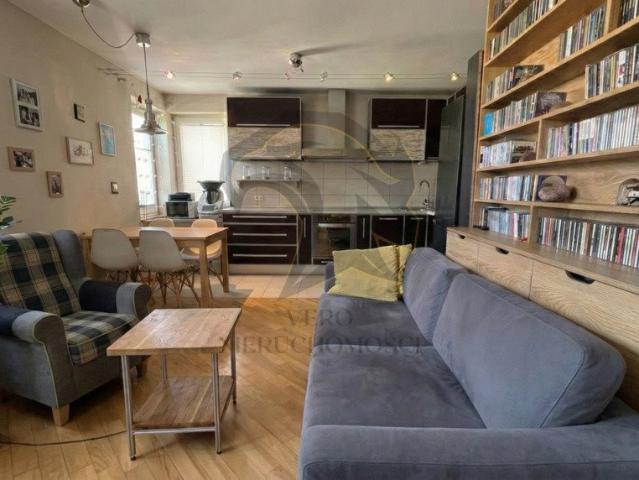 Dwupoziomowe 71 m² z tarasem i garażem zapraszam