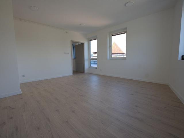 Dwupoziomowy lokal biurowo usługowy 107 m² w centrum Kielc