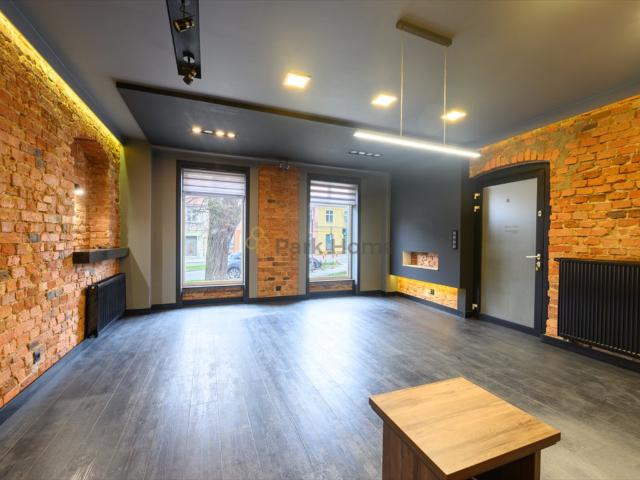 Dwupoziomowy lokal usługowy 107 m² przy ul. Sikorskiego polecam!