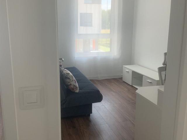 Dwupoziomowy, umeblowany apartament z tarasem