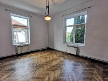 Inwestycja marzeń: 2 niezależne lokale w Sanoku