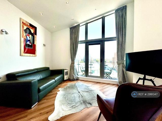 Dwyer House, London, SW6 1 bed flat to rent £2,900 pcm £669 pw