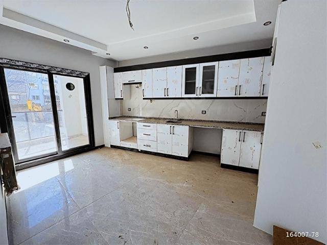 DÜŞTÜ MANİSA TURGUTLU YİĞİTLER M SATILIK ASANSÖRLÜ 2+1 DAİRE