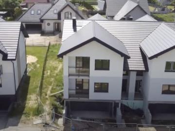 Duży narożny dom 280 m² z garażem i ogrodem w Krakowie
