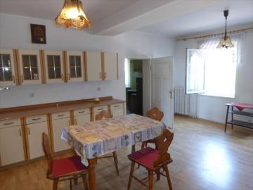 Duży apartament z potencjałem, 100 m2, blisko Parku
