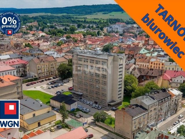 Zapraszam do obejrzenia dużego biurowca 4965 m² w Tarnowie