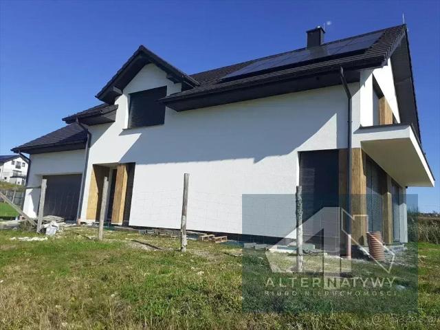 Dom 200 m² w Dębniki nowoczesne wyposażenie i świetna lokalizacja
