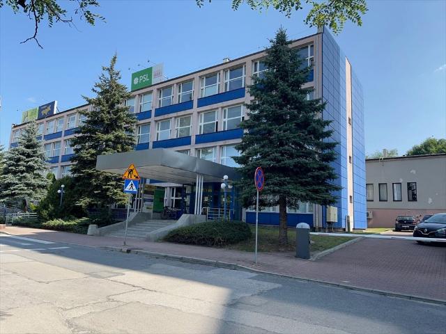 Duży lokal usługowy 1273 m² w centrum Kielc Wesoła