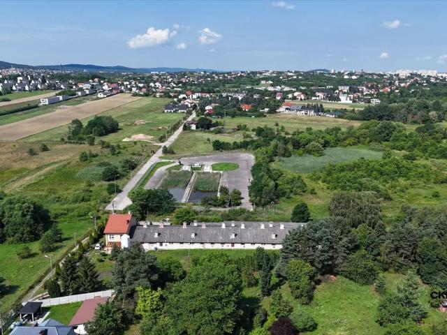 Duża działka z domem i potencjałem inwestycyjnym zapraszam