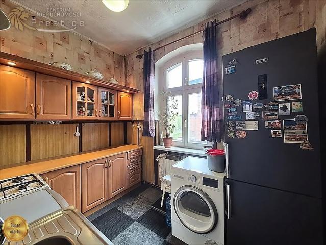 Zapraszam do dużej kawalerki 37,5 m² z potencjałem w Świętochłowicach