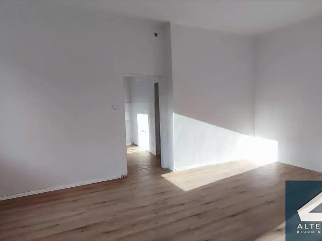 Duża kawalerka z potencjałem, 39 m2, blisko ASP
