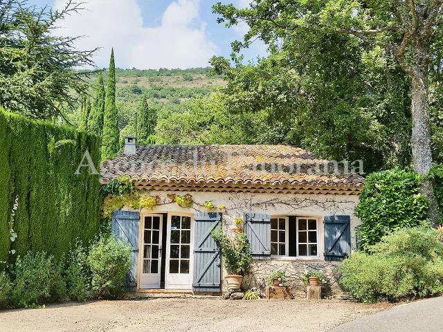 Du Charme Et Du Calme Pour Cette Belle Villa 284m² Saint Vallier de Thiey