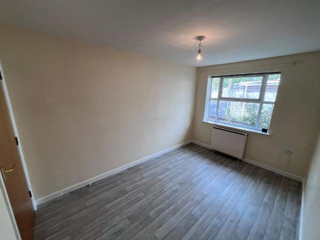 Dumbarton House Court, Bryn Y Mor Crescent, Swansea SA1 4QX