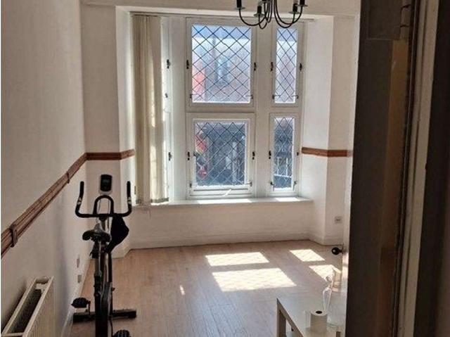 Dumbarton Road, Glasgow G11, 2 bed flat to rent, £1,400 pcm | PrimeLocation
