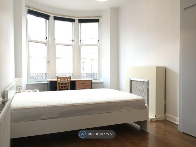 Dumbarton Road, Glasgow G11, 2 bed flat to rent, £1,300 pcm | PrimeLocation