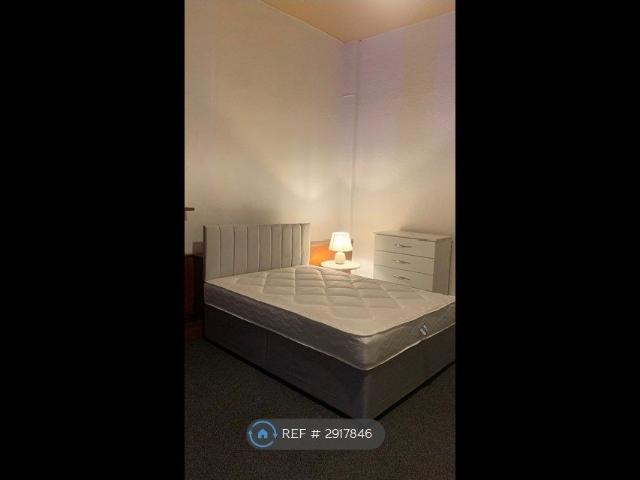 Dumbarton Road, Glasgow G11, 3 bed flat to rent, £1,850 pcm | PrimeLocation