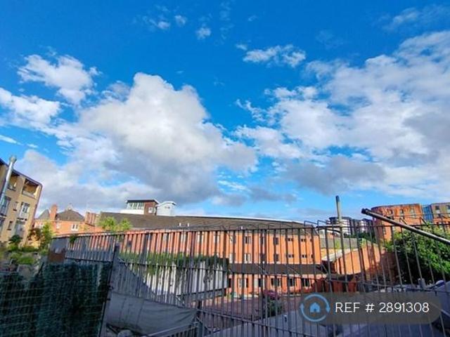 Dumbarton Road, Glasgow, G11 3 bed penthouse to rent £2,500 pcm £577 pw