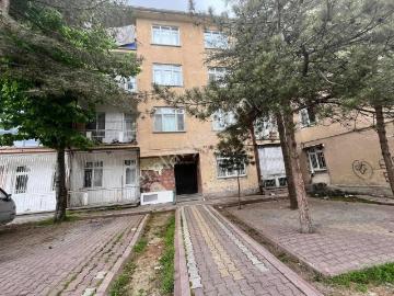 dumlupınar Mah Teknik Lise Arkası Arakat 3+1 Bölmeli Daire
