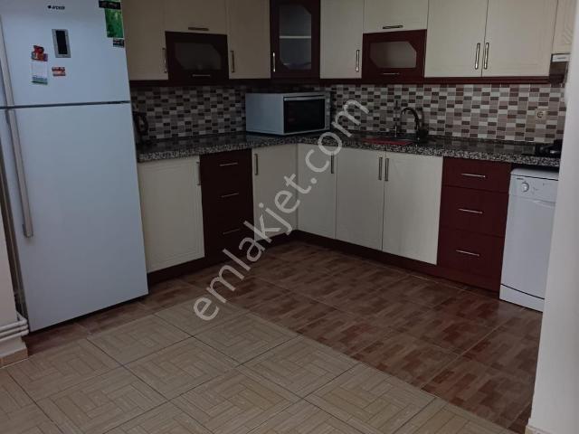 Dumlupınar Mahallesi'nde 2+1dogalgazlı Eşyalı Kiralık Daire