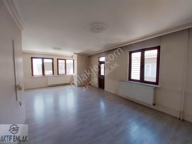 Dumlupınar Mahallesinde Kiralık Daire 3+1 Afjetli