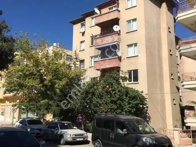 dumlupınar Mahallesi'nde Satılık 2+1