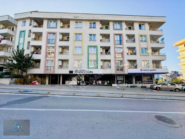 Dumlupınar Merkez'de Cadde Üstü Kiralık Daire