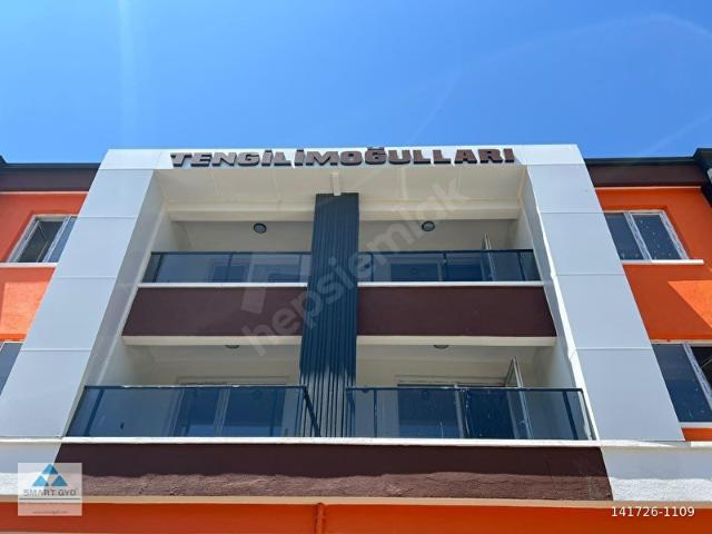 DUMLUPINAR MAHALLESİNDE CADDEYE YAKIN 1+1 SATILIK DAİRE