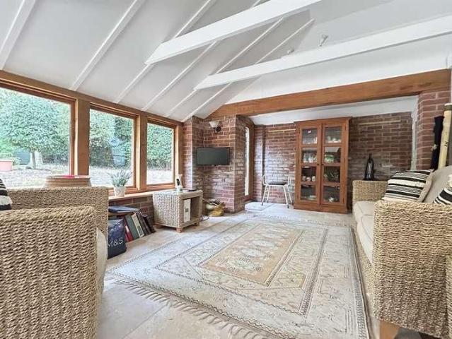 Dummer, Basingstoke, RG25