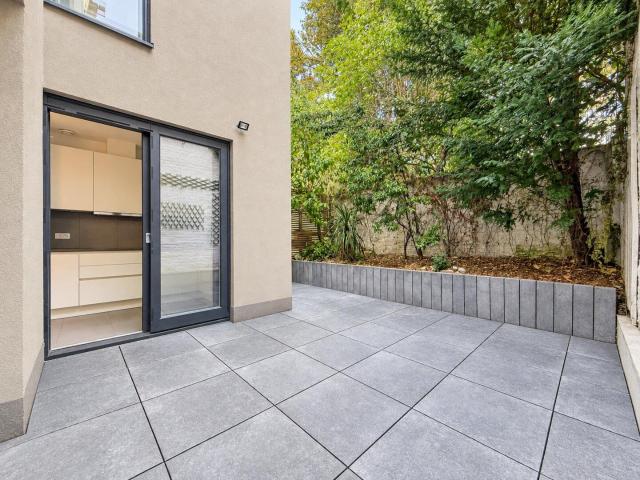 DUMON SQUARE – Superb renovated 4 bedroom house