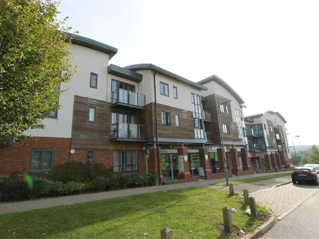 Dunthorne Way, Grange Farm, MK8 2 bed flat to rent £1,275 pcm £294 pw