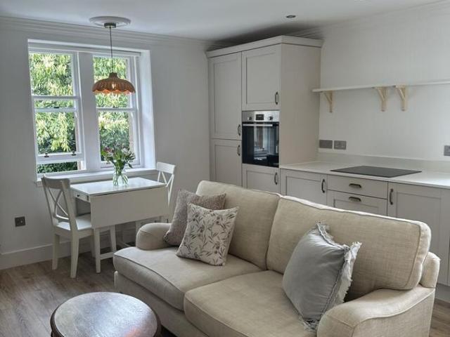 Duntrune, Dundee DD4, 2 bed flat to rent, £1,050 pcm | PrimeLocation