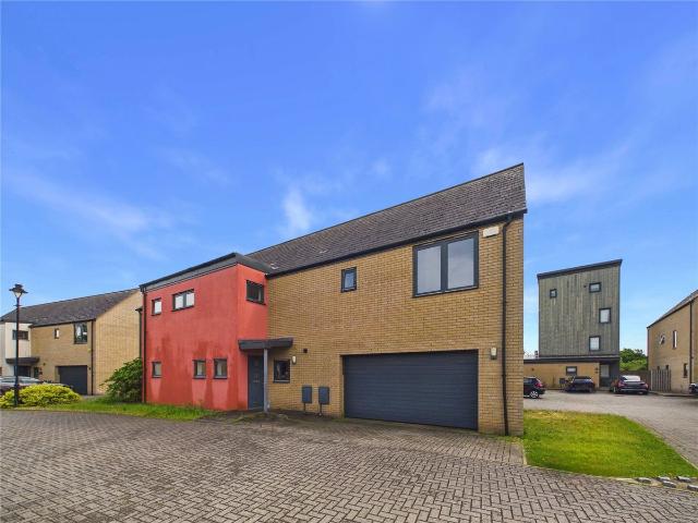 Dunwich Close, Ipswich, Suffolk IP3, 4 bed detached house to rent, £2,400 pcm | PrimeLocation